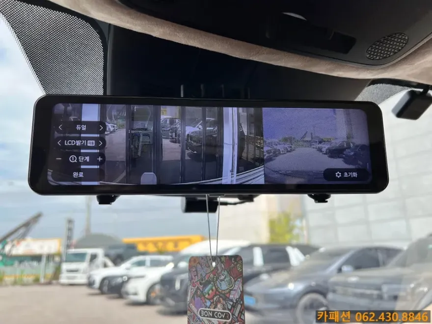 Kia Carnival KA4のドライブレコーダー取付事例 施工写真 2-2