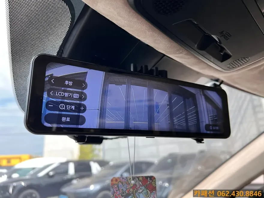 Kia Carnival KA4のドライブレコーダー取付事例 施工写真 4-2