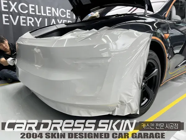 Tesla Model Y Juniperのカーラッピング事例｜費用目安・仕上がり 施工写真 1-2