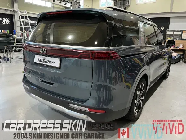 Kia Carnival 4代目 ラッピング事例｜キャンディロイヤルパープル 施工写真 2-1