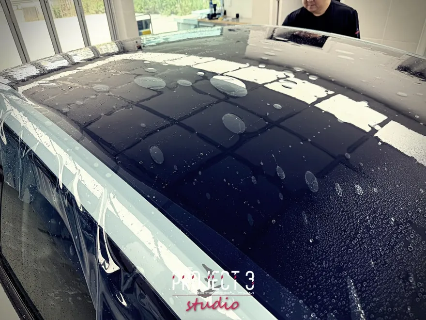 Tesla Model YのPPF施工事例｜熱遮断効果と保護性能 施工写真 3-1