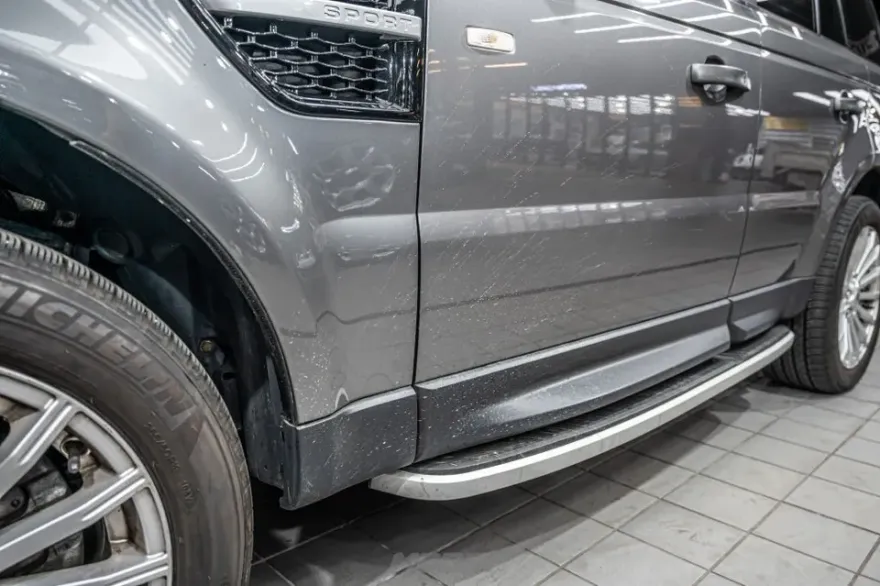 Land Rover Range Rover Sportのガラスコーティング事例|韓国での施工 施工写真 3-1