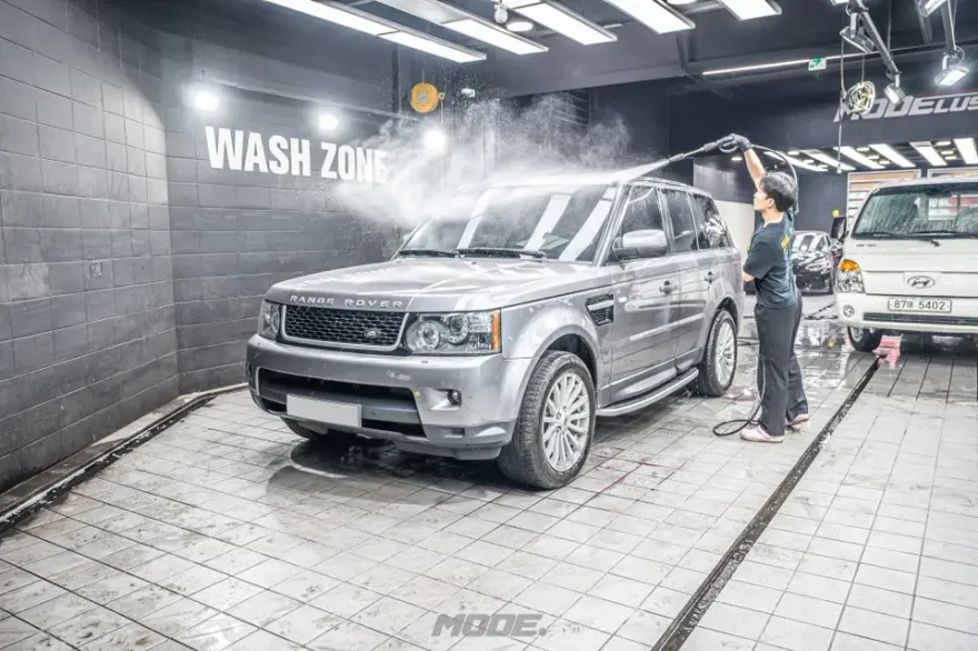 Land Rover Range Rover Sportのガラスコーティング事例|韓国での施工 施工写真 2-3