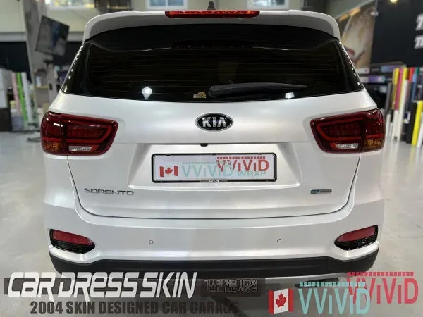 Kia Sorentoのカーラッピング事例｜マテホーンホワイトの仕上がり 施工写真 1-3