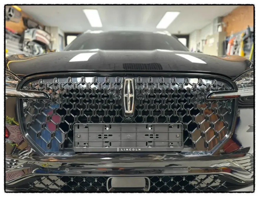 Lincoln Aviatorのカーラッピング事例|費用目安・仕上がり 施工写真 4-1