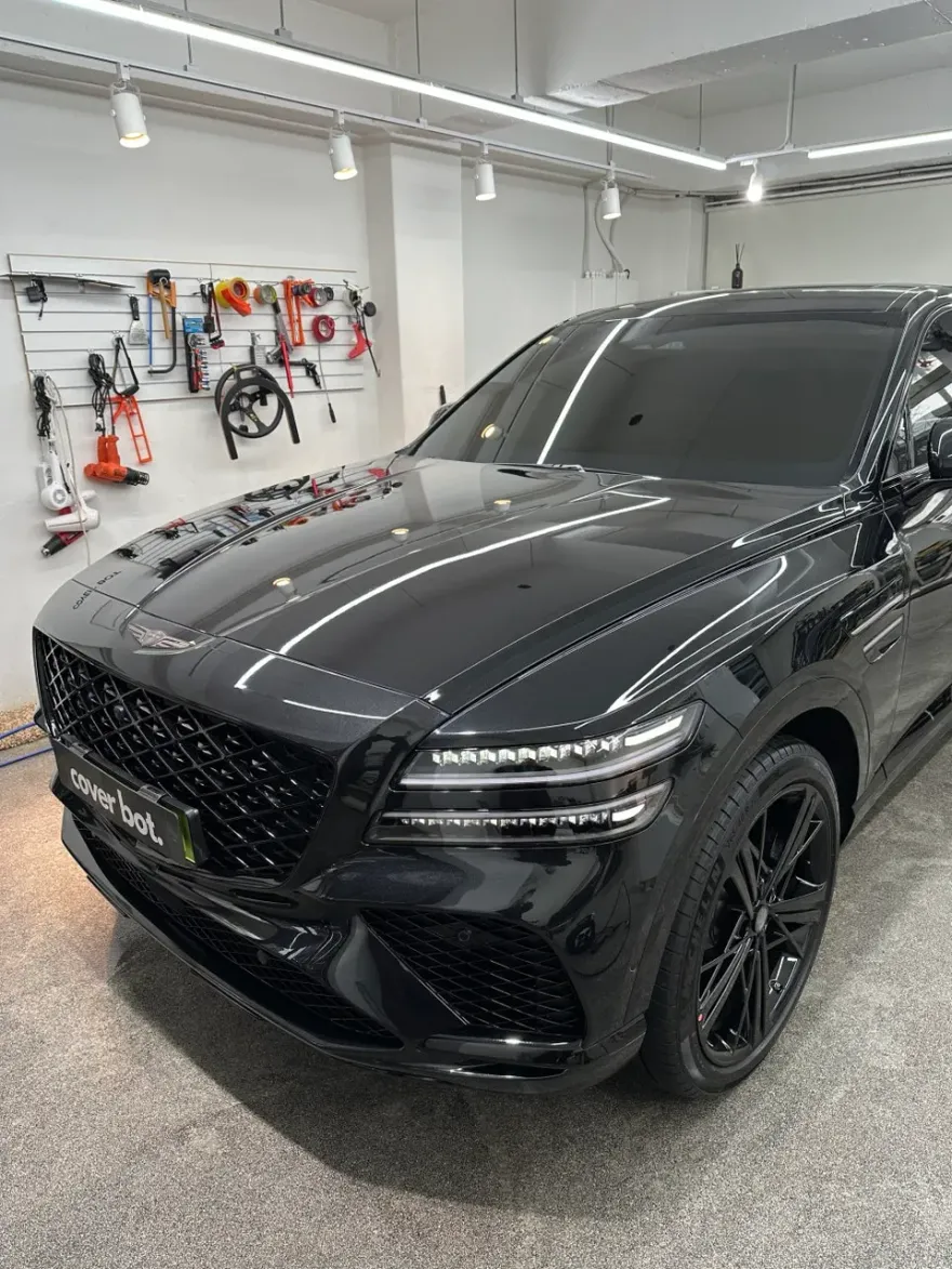 Genesis GV80 Coupeのガラスコーティング事例|費用目安・仕上がり 施工写真 2-3