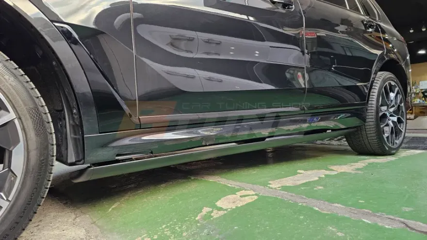 BMW X7 body kit - BMW X7 Body Kit Installation Review photo 3