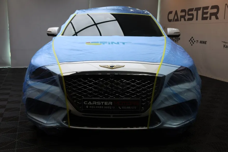 Genesis G80のカーフィルム施工事例：費用目安と仕上がり 施工写真 1-2