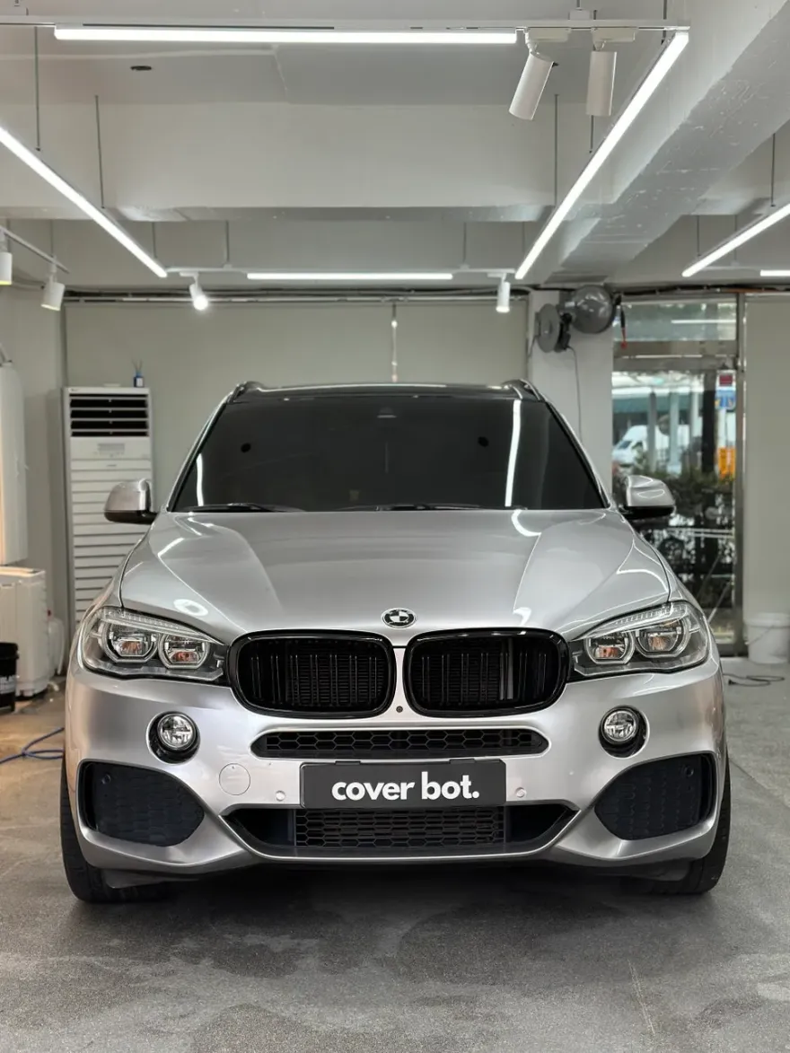 BMW X5のPPF施工事例｜サンルーフの熱線遮断効果 施工写真 1-1