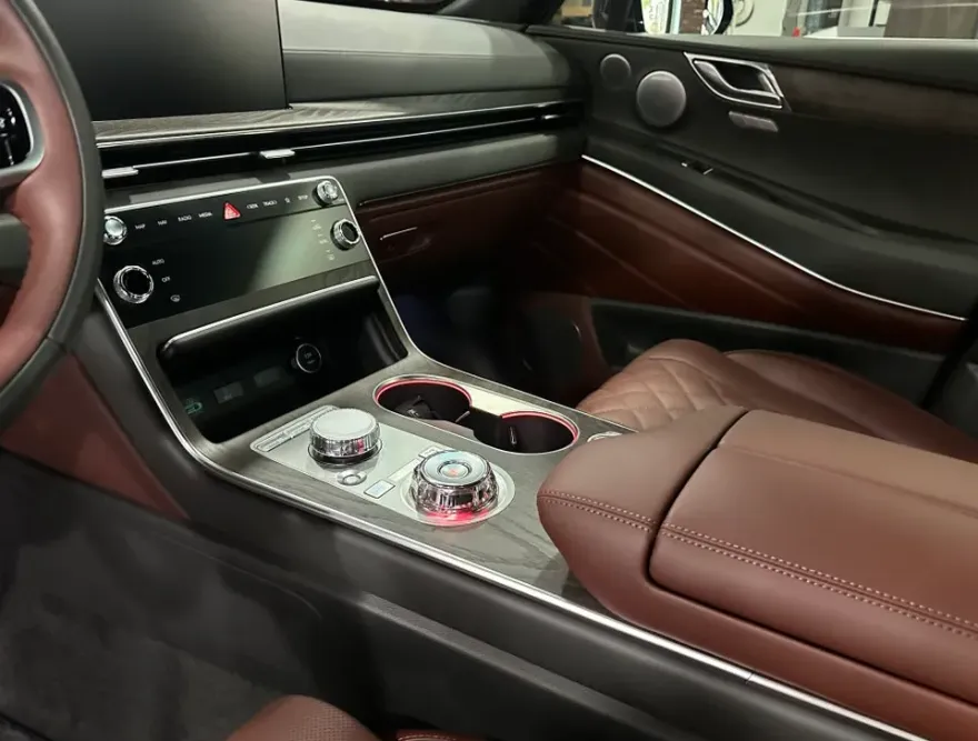 Genesis GV80 ambient lighting - Genesis GV80 Ambient Lighting Review — Brighter Interior photo 4