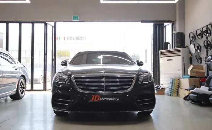Mercedes-Benz S-Class W222 body kit installation result