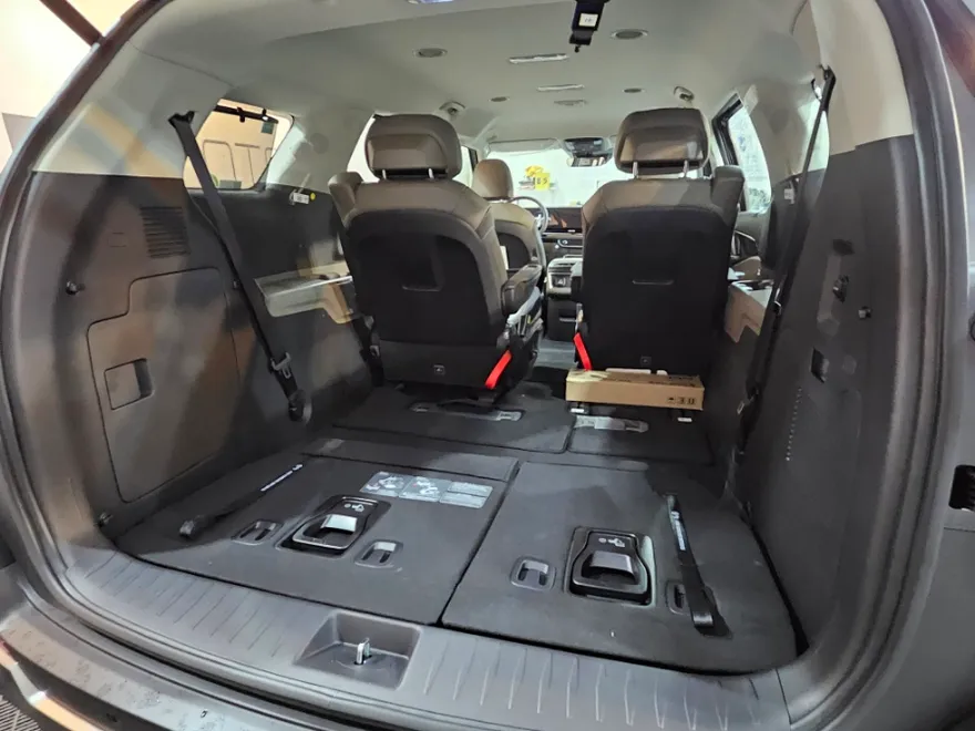 Kia Carnival KA4のカーフィルム施工事例｜費用目安・仕上がり 施工写真 3-1