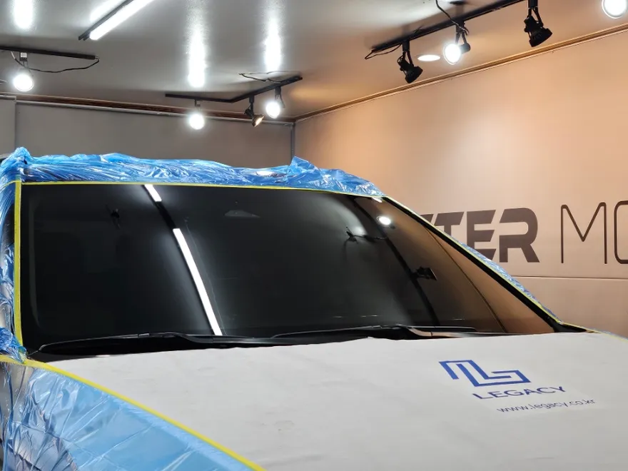 Kia Carnival KA4のカーフィルム施工事例｜費用目安・仕上がり 施工写真 1-3