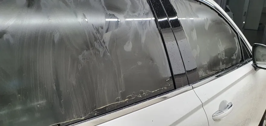 Genesis GV70のガラスコーティング事例｜韓国での施工 施工写真 1-2