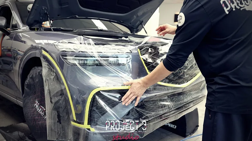 Genesis GV70のPPF施工事例｜費用目安と仕上がり 施工写真 1-2