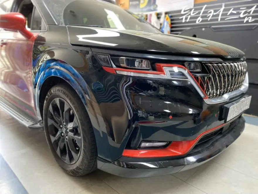 Kia All New Carnivalのカーラッピング事例｜費用目安・仕上がり 施工写真 3-1