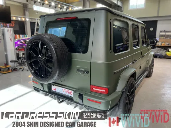 メルセデス・ベンツ G63 AMGのカーラッピング事例｜費用目安・仕上がり 施工写真 1-3