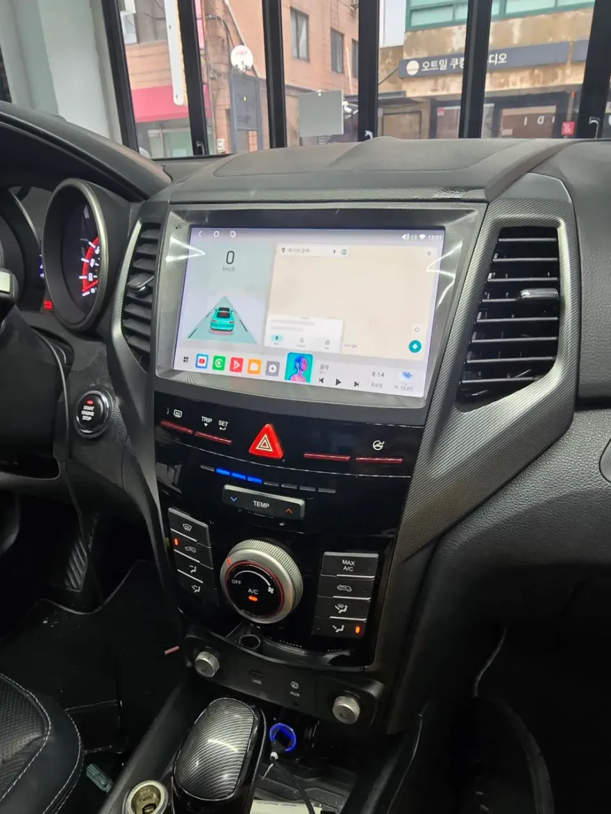 KG Mobility Tivoli AirのAndroid Auto・CarPlay取付事例 施工写真 3-2