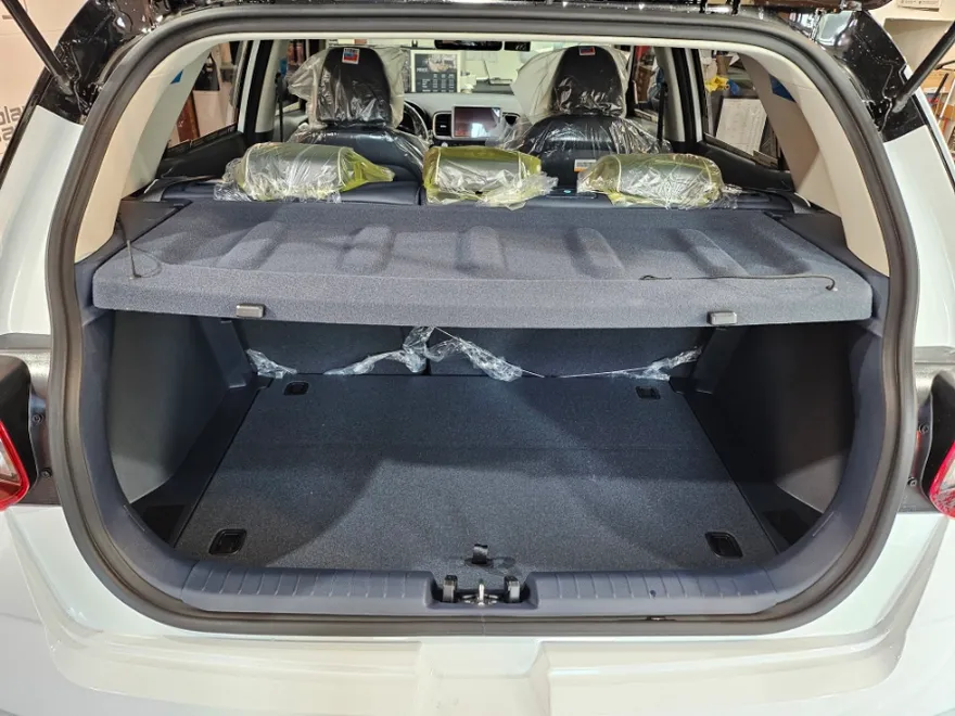 Hyundai Venueのカーフィルム施工事例｜費用目安・仕上がり 施工写真 2-1