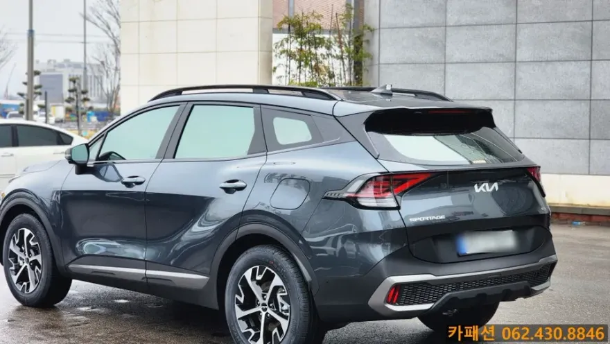 Kia Sportageのカーフィルム施工事例｜費用目安・仕上がり 施工写真 2-2
