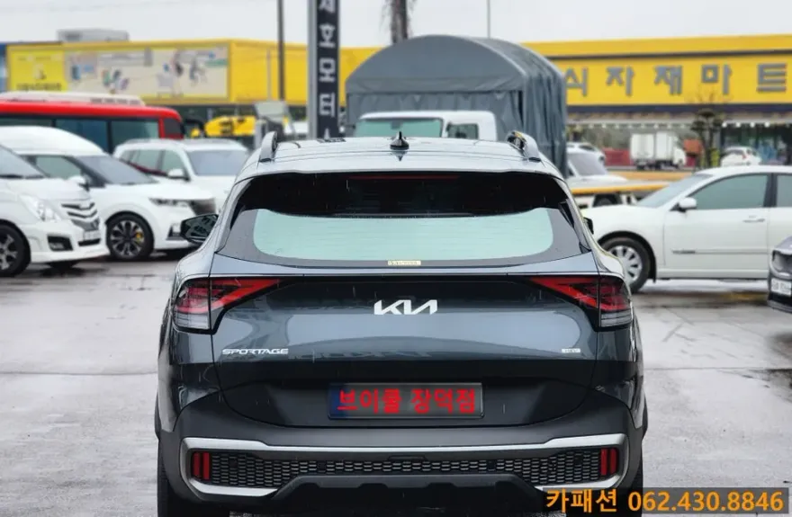 Kia Sportageのカーフィルム施工事例｜費用目安・仕上がり 施工写真 1-3