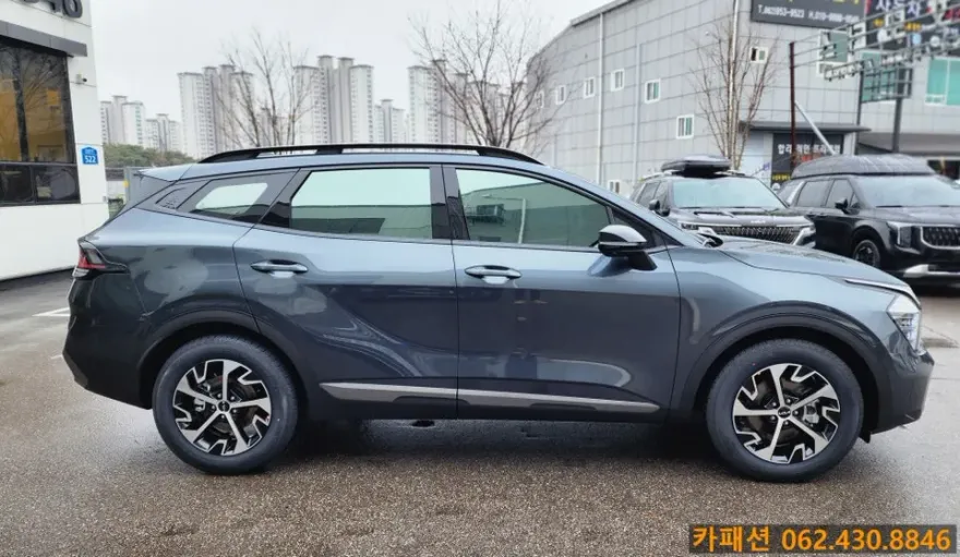 Kia Sportageのカーフィルム施工事例｜費用目安・仕上がり 施工写真 2-3