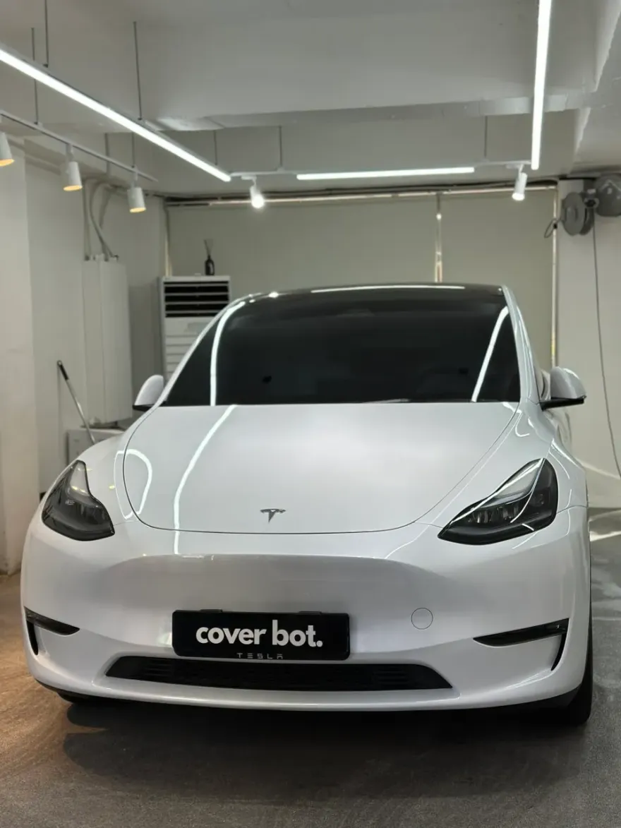 Tesla Model Y PPF施工事例|ブラックフィルムの仕上がり 施工写真 1-1