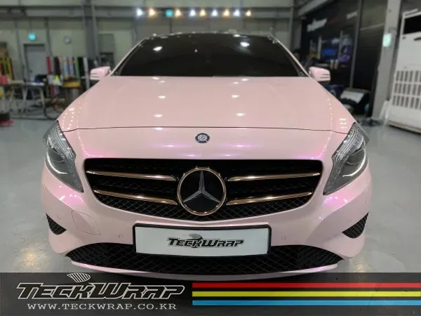 Mercedes-Benz Aクラスのカーラッピング事例｜費用目安・仕上がり 施工写真 1-2