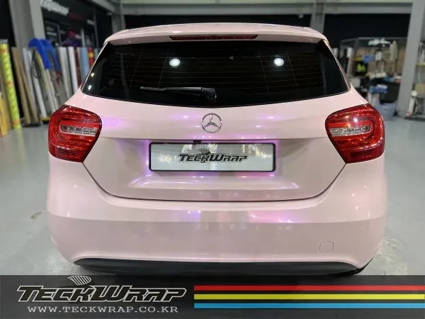 Mercedes-Benz Aクラスのカーラッピング事例｜費用目安・仕上がり 施工写真 2-2