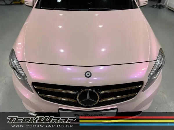 Mercedes-Benz Aクラスのカーラッピング事例｜費用目安・仕上がり 施工写真 2-3
