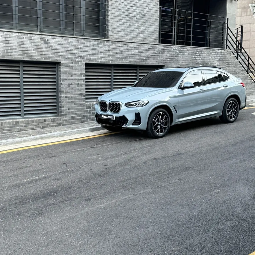 BMW X4 PPF施工事例｜XPELフィルムで愛車を保護 施工写真 3-2