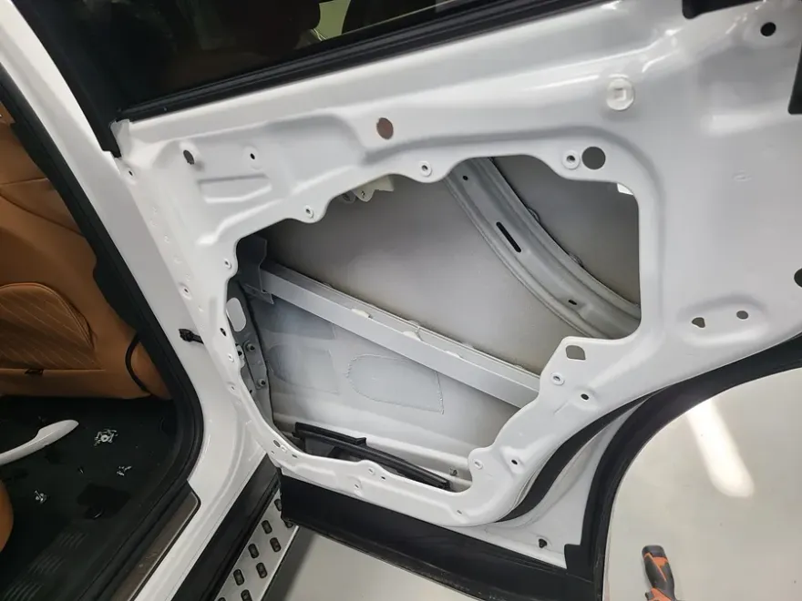 Genesis GV80 oem options - Genesis GV80 OEM Options Review: Soft Close Doors photo 5