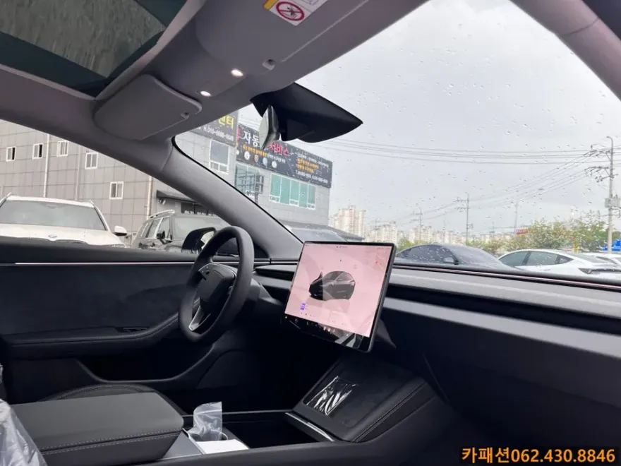Tesla Model 3のカーフィルム施工事例｜費用目安・仕上がり 施工写真 2-2