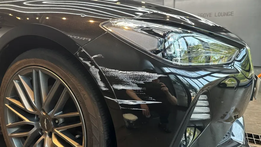 Genesis G70のガラスコーティング事例｜費用目安・仕上がり 施工写真 2-1
