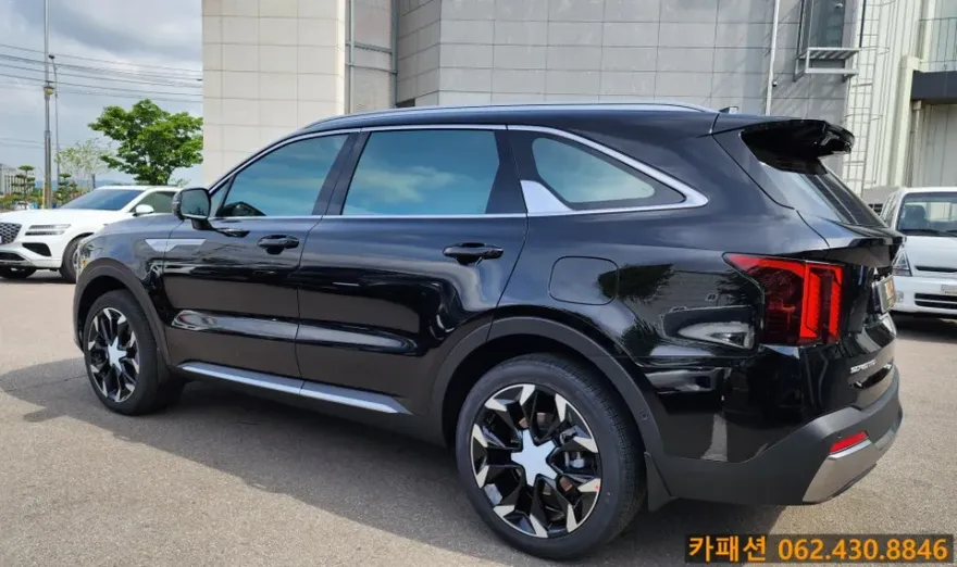 Kia Sorentoのカーフィルム施工事例｜費用目安・仕上がり 施工写真 2-1