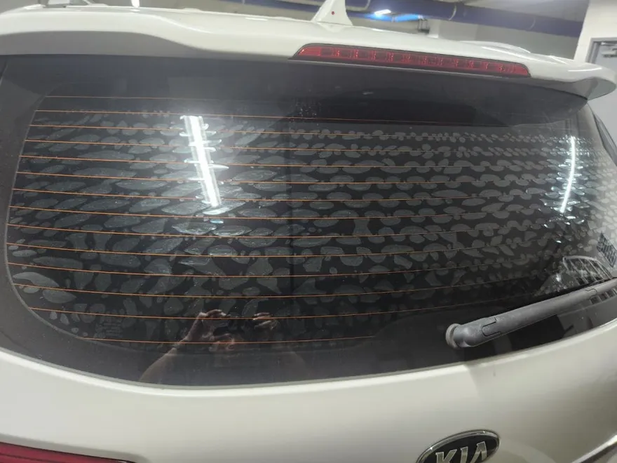 Kia All New Carnivalのカーフィルム施工事例｜費用目安・仕上がり 施工写真 4-1
