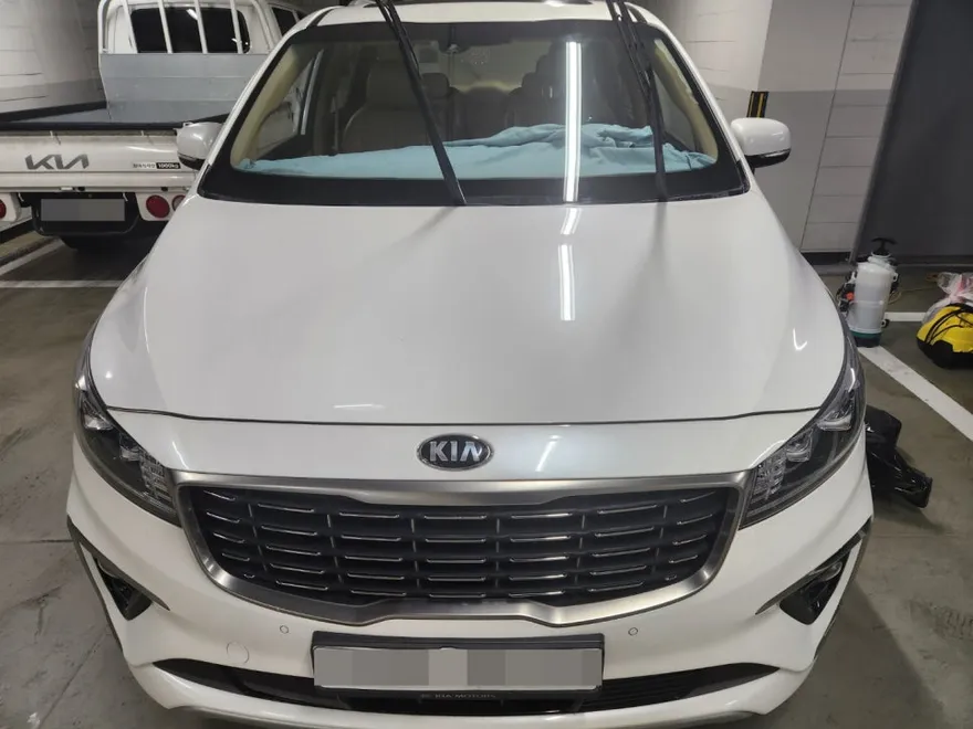 Kia All New Carnivalのカーフィルム施工事例｜費用目安・仕上がり 施工写真 5-1