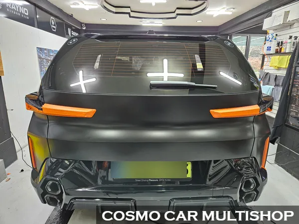 BMW XMのカーラッピング事例｜費用目安・仕上がり 施工写真 3-2