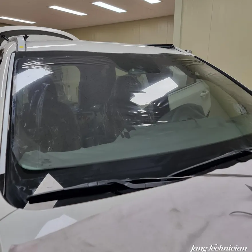 Kia Sorento MQ4のカーフィルム施工事例｜ドイツ製フィルム 施工写真 2-2