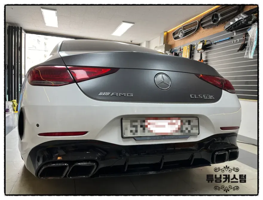 Mercedes-Benz CLSのカーラッピング事例｜費用目安・仕上がり 施工写真 2-2