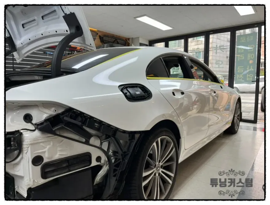 Mercedes-Benz CLSのカーラッピング事例｜費用目安・仕上がり 施工写真 3-2