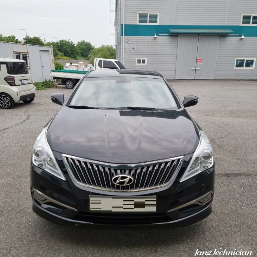 Hyundai Grandeur HGのカーフィルム施工事例｜費用目安・仕上がり 施工写真 1-1