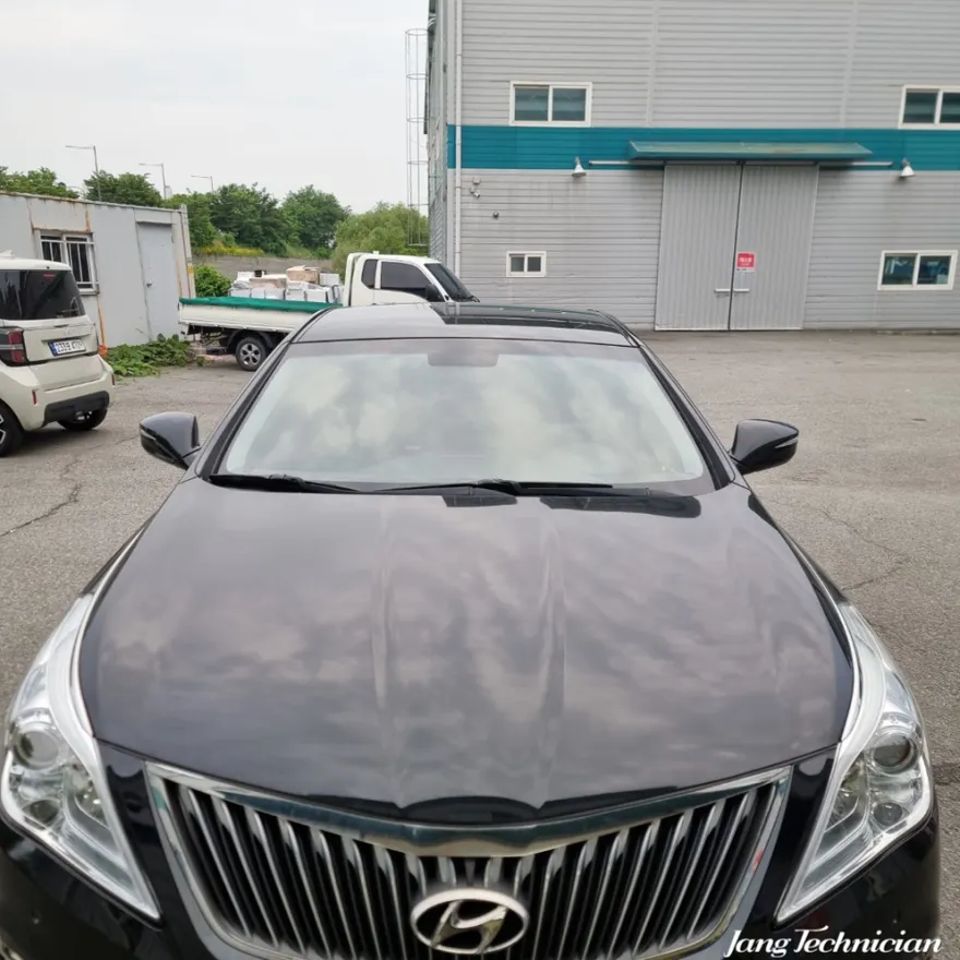 Hyundai Grandeur HGのカーフィルム施工事例｜費用目安・仕上がり 施工写真 3-1