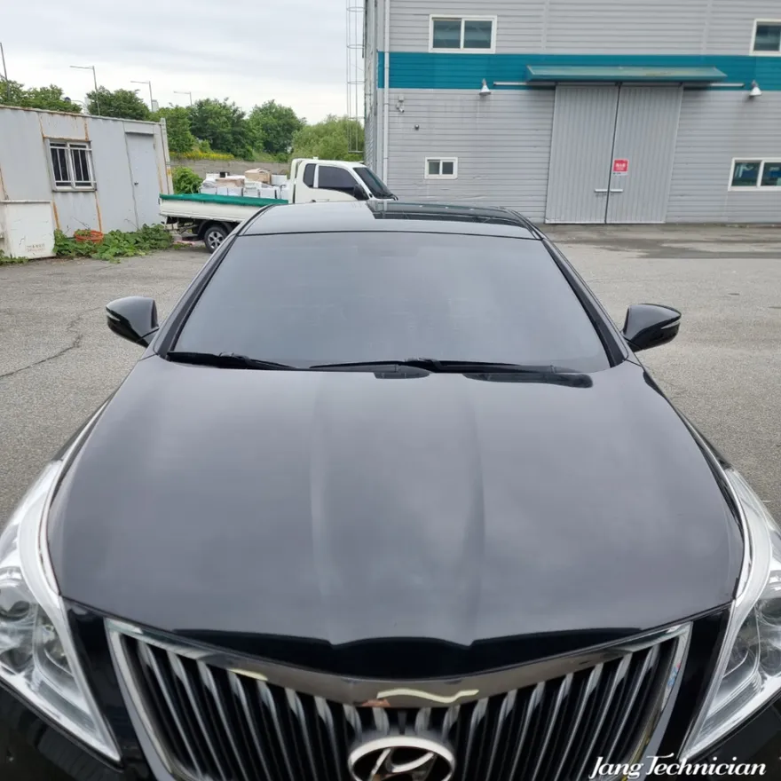 Hyundai Grandeur HGのカーフィルム施工事例｜費用目安・仕上がり 施工写真 1-2