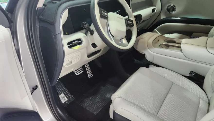 Hyundai Palisade LX3のガラスコーティング事例｜韓国での施工 施工写真 3-2