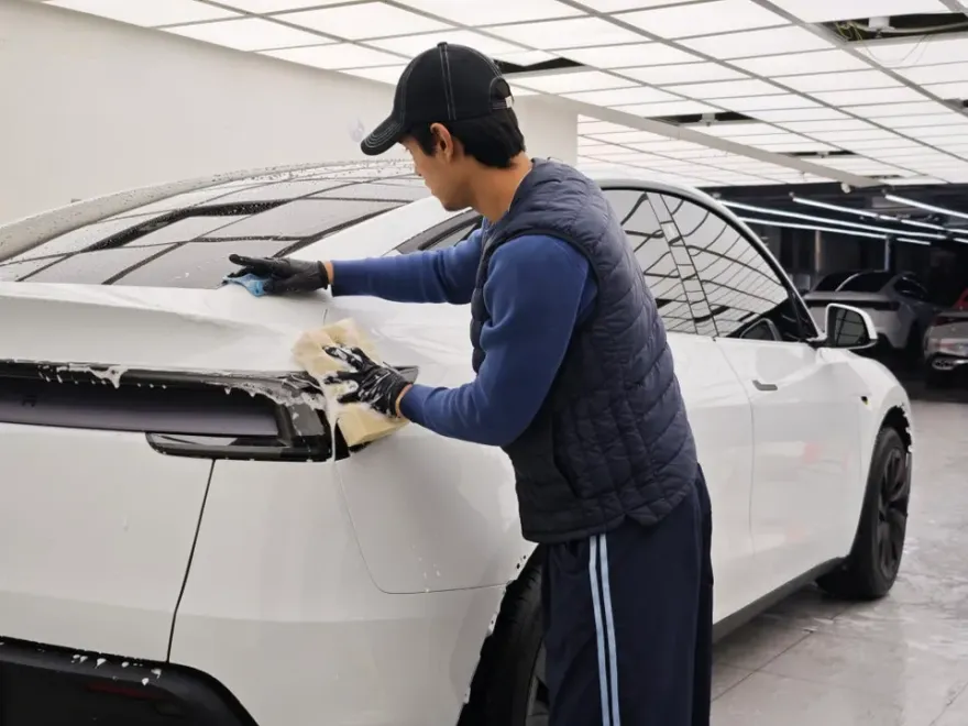 Tesla Model YのPPF施工事例｜韓国での実例 施工写真 2-2
