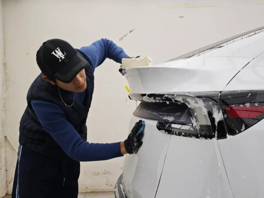 Tesla Model YのPPF施工事例｜韓国での実例 施工写真 3-2