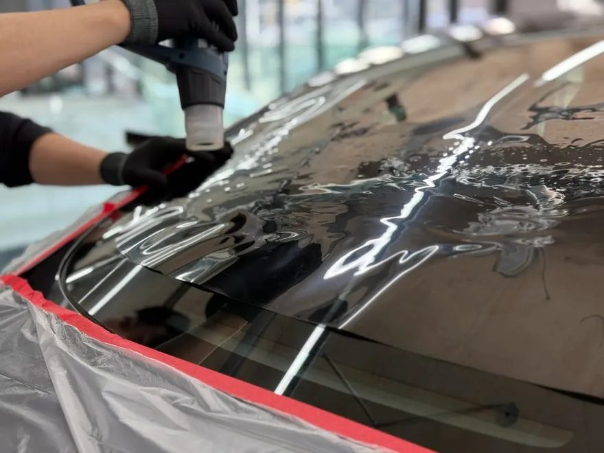 Tesla Model 3のカーフィルム施工事例｜費用目安・仕上がり 施工写真 4-2