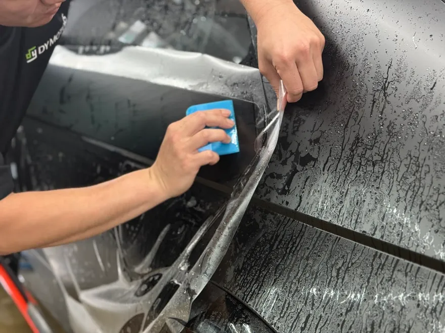 Hyundai IONIQのPPF施工事例｜無光・有光ポイント 施工写真 1-2