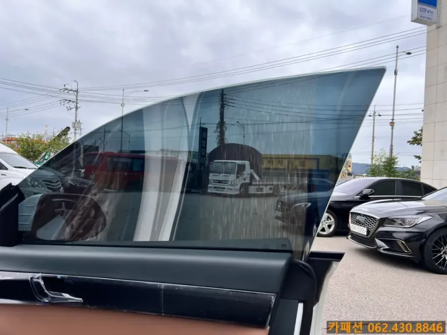 Hyundai Grandeur GN7のカーフィルム施工事例｜費用目安・仕上がり 施工写真 3-3